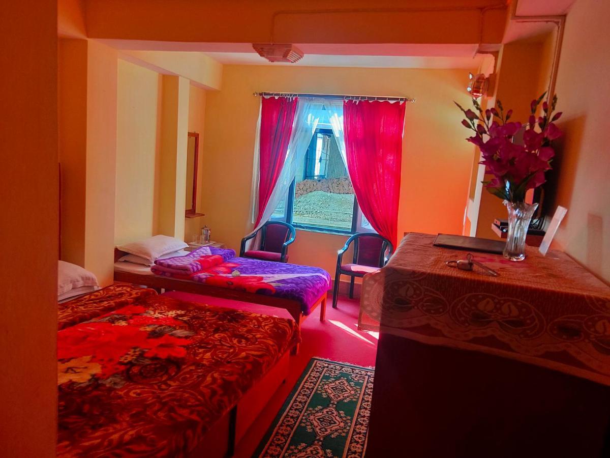 Hotel Nathula 강토크 외부 사진