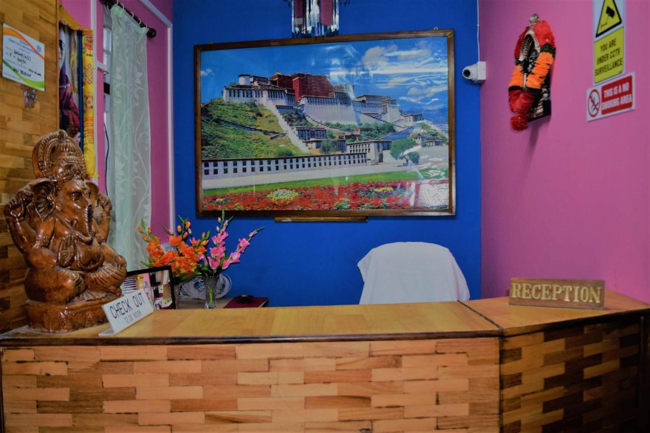 Hotel Nathula 강토크 외부 사진